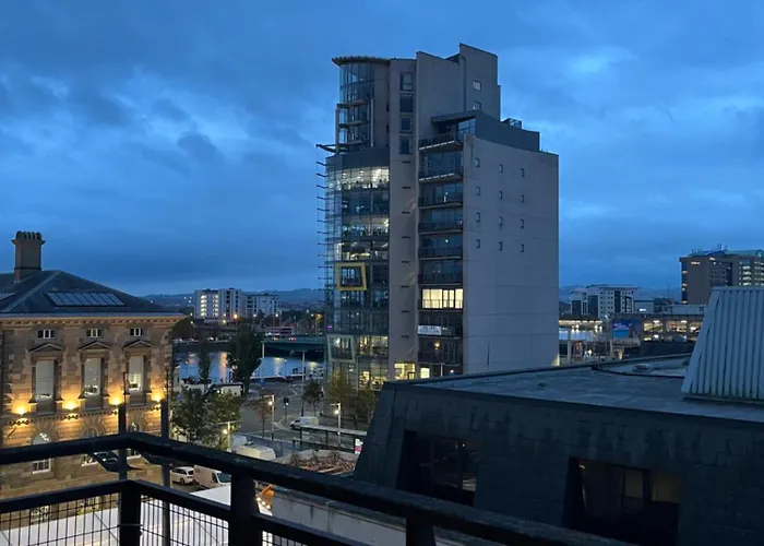 Stylish 1 Bed Apartment In Belfast City Centre